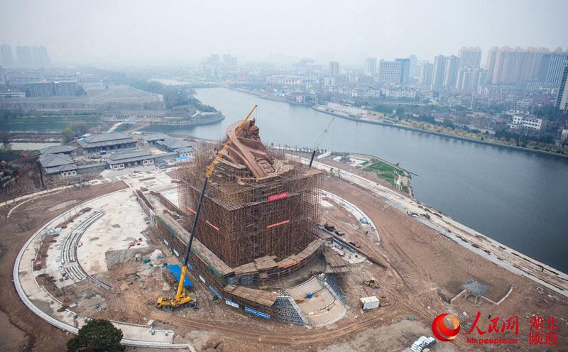 現(xiàn)全球最大關(guān)公青銅雕像，目測(cè)宇達(dá)施工（圖）