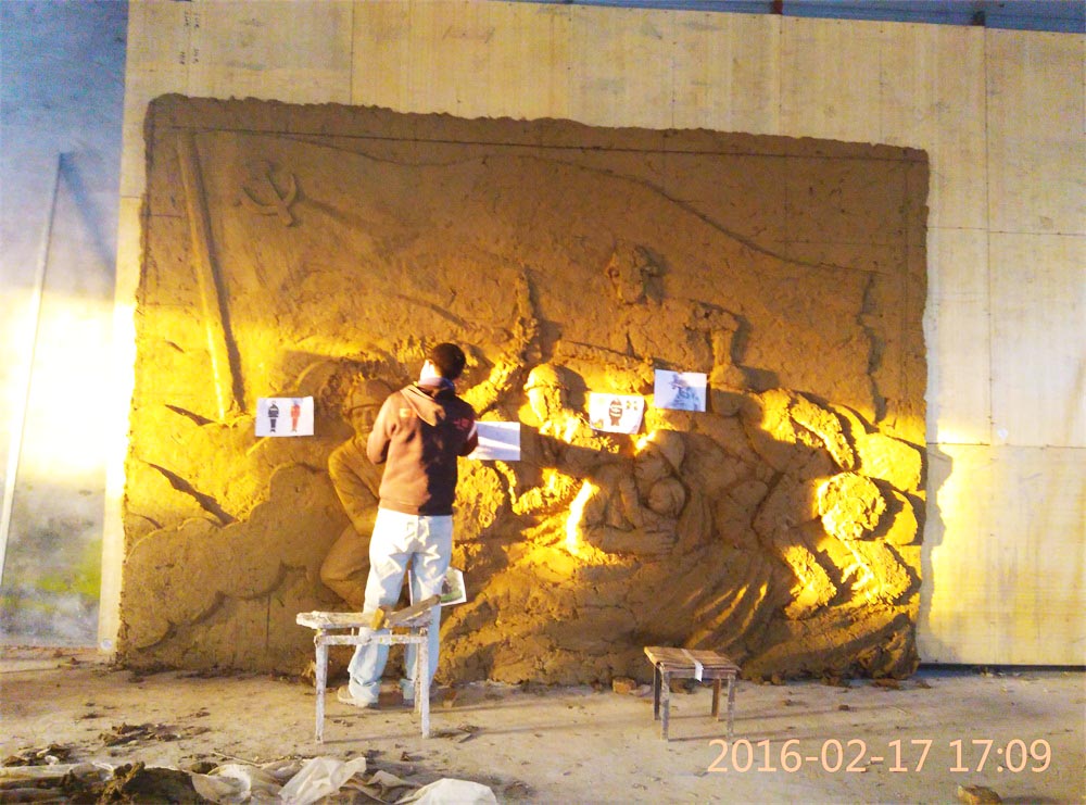 工程公告：消防題材玻璃鋼浮雕泥塑即將完工。