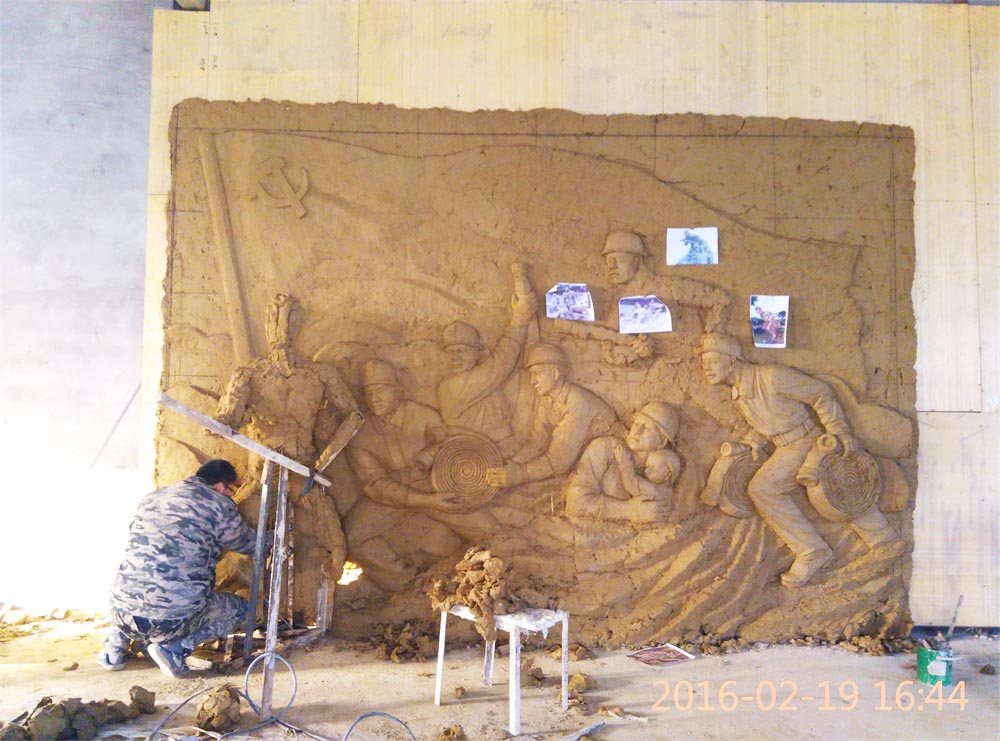 工程公告：消防題材玻璃鋼浮雕泥塑即將完工。