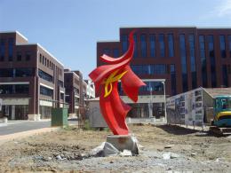 hj1722 不銹鋼雕塑—凌空之剪_青島國(guó)際服裝城不銹鋼雕塑、石雕、玻璃鋼雕塑_濱州宏景雕塑有限公司